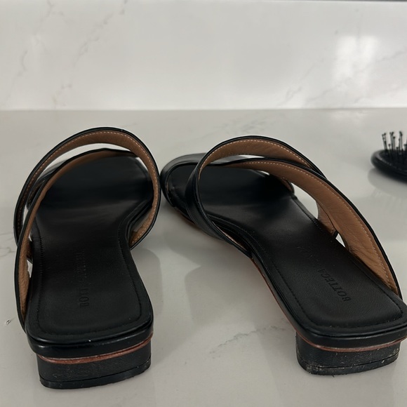 Bottega Veneta Black Sandal EUC - Picture 5 of 6
